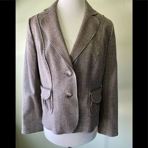 EUC Beautiful Ann Taylor Fitted Blazer